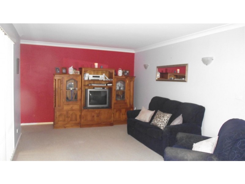 4 Best Street, Parkes NSW 2870