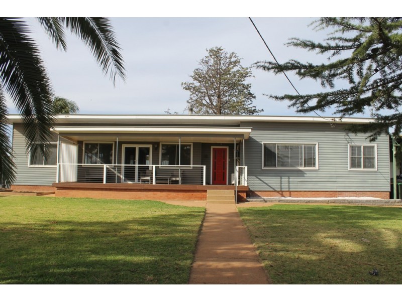 7 High Street, Condobolin NSW 2877