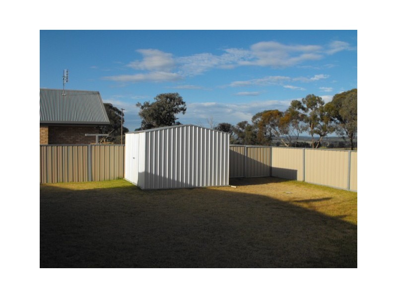 33 Noonan Street, Parkes NSW 2870