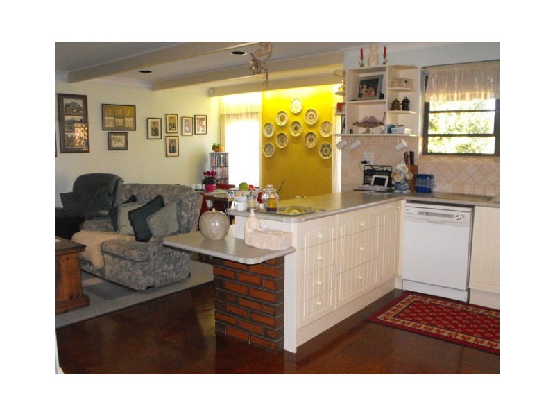 6 Coronation Avenue, Parkes NSW 2870