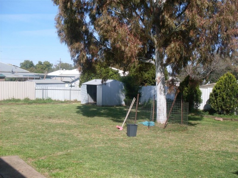20 Weston Street, Parkes NSW 2870