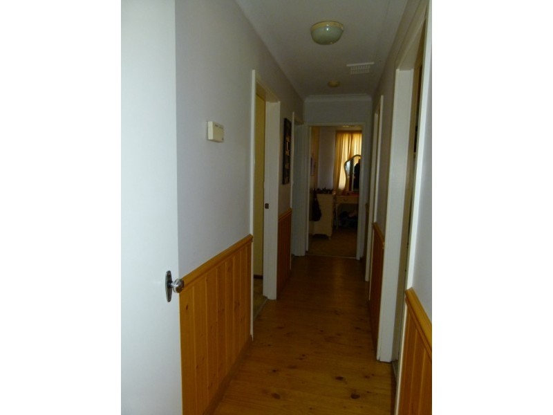 1 Acacia Ave, Forbes NSW 2871