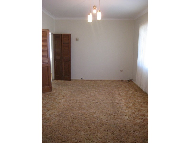 60 Melrose Street, Condobolin NSW 2877