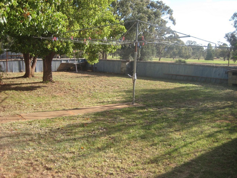 60 Melrose Street, Condobolin NSW 2877