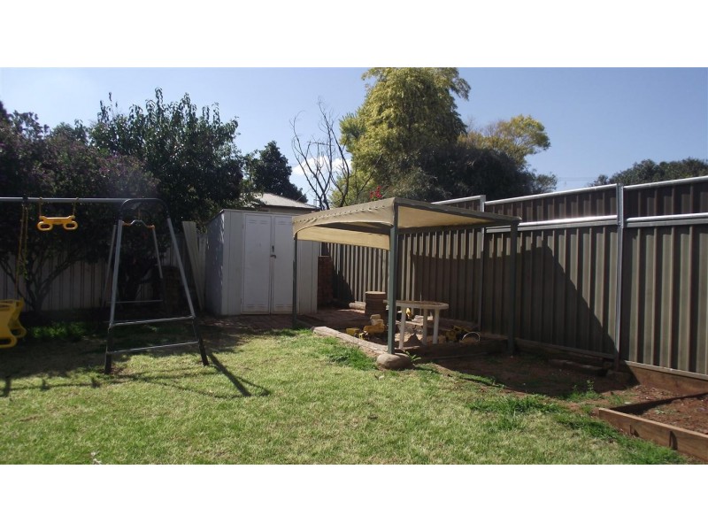 18 Mitchell Street, Parkes NSW 2870