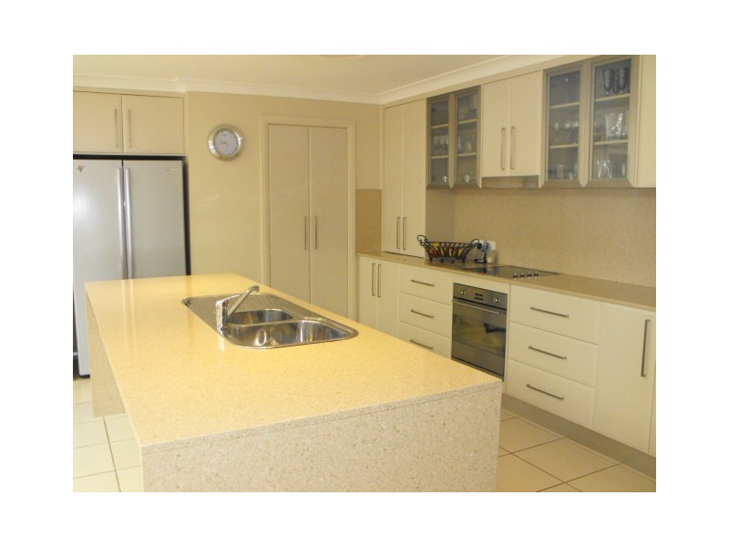 8 Victoria Street, Parkes NSW 2870