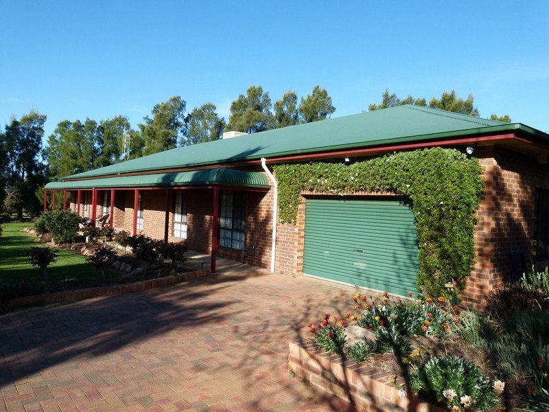 245 Farnell Street, Forbes NSW 2871