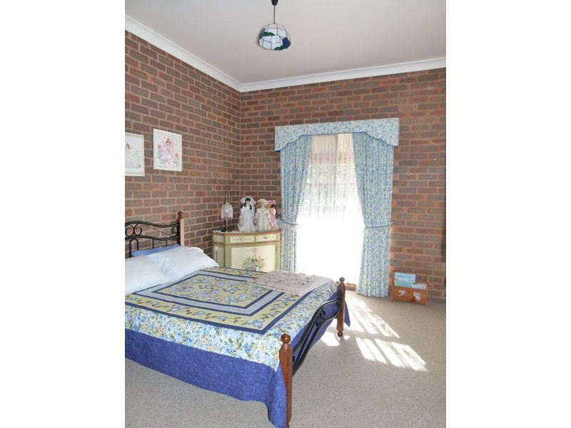 245 Farnell Street, Forbes NSW 2871