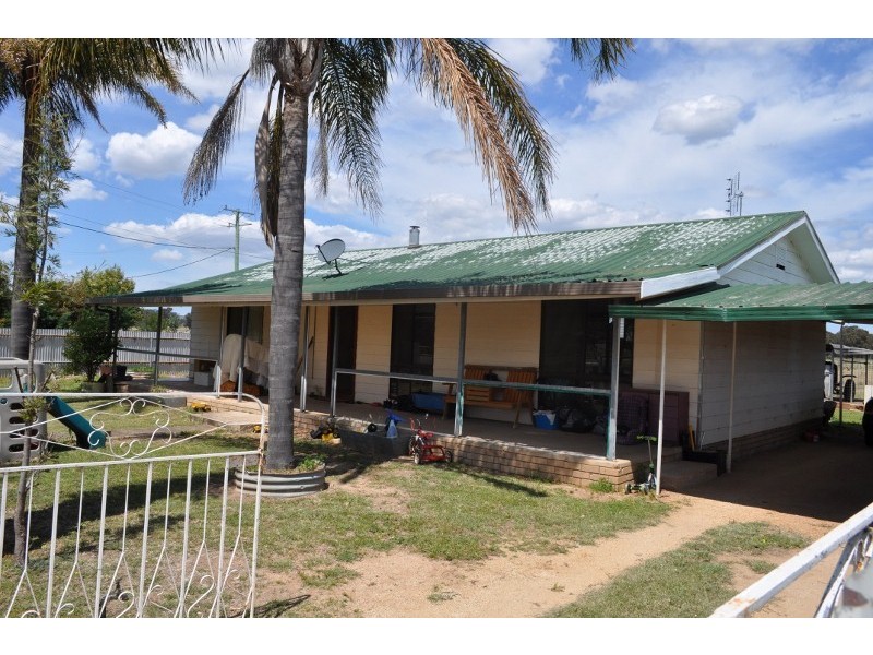 122 Loftus Street, Eugowra NSW 2806