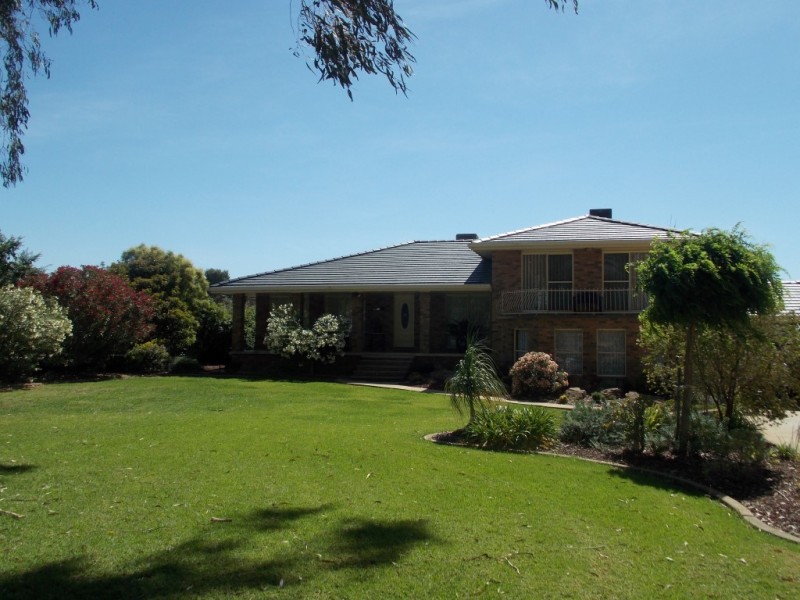 7272 Eugowra Road, Parkes NSW 2870