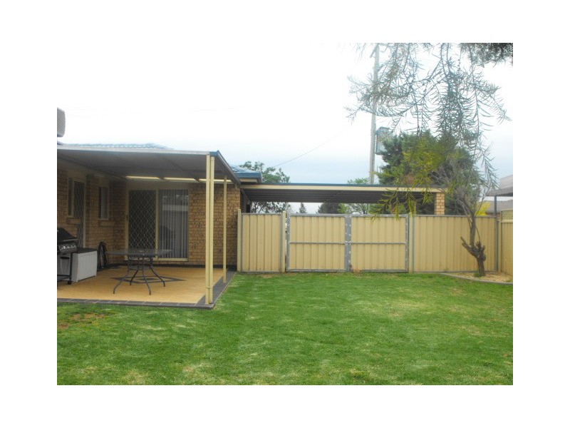 23 Flinders Street, Parkes NSW 2870