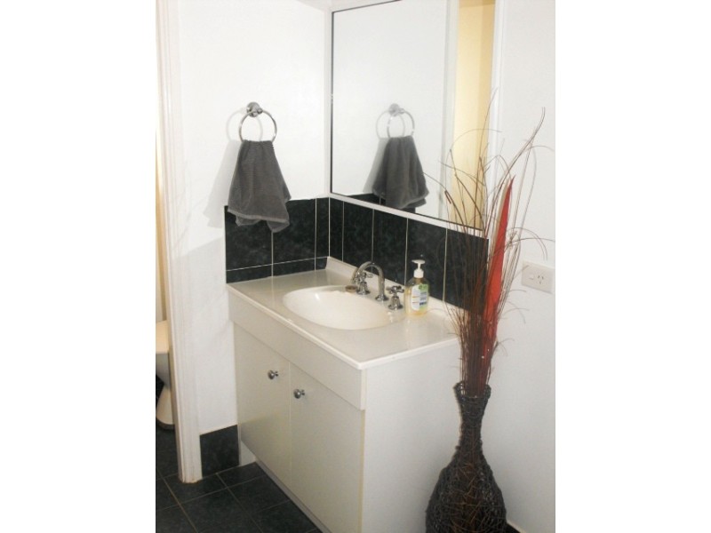 23 Flinders Street, Parkes NSW 2870