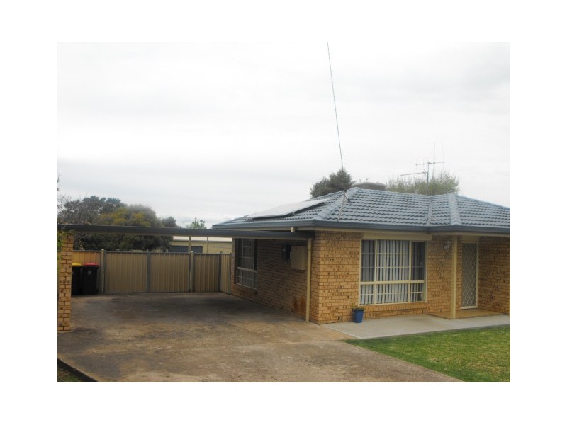 23 Flinders Street, Parkes NSW 2870