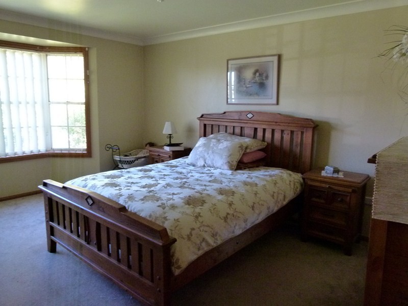 5 Wyndham Ave, Forbes NSW 2871