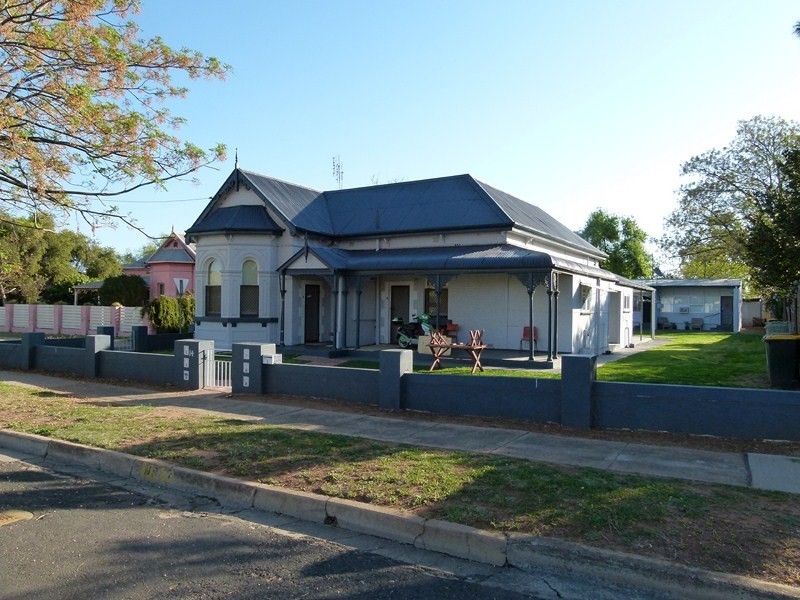 14 Battye Street, Forbes NSW 2871