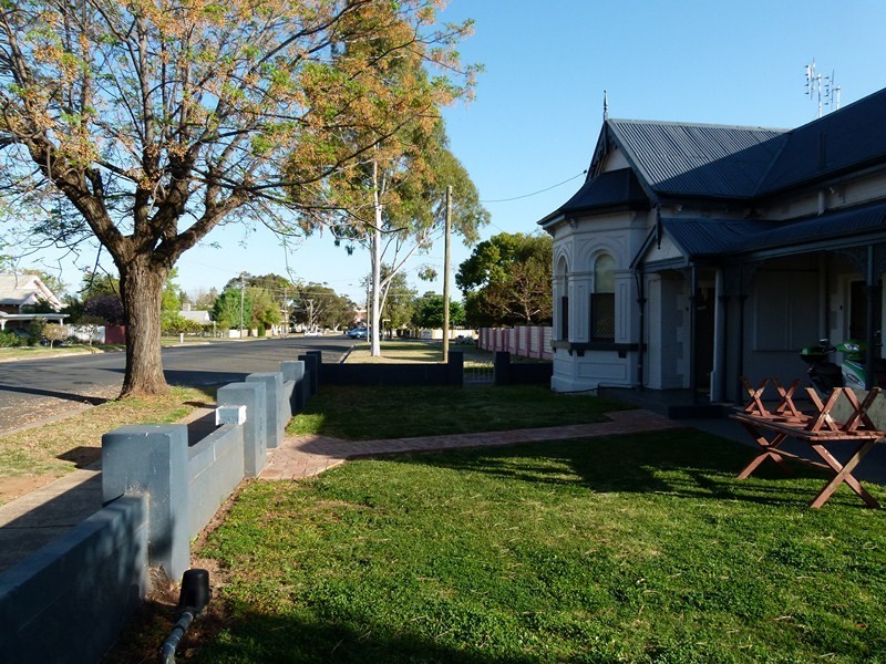 14 Battye Street, Forbes NSW 2871