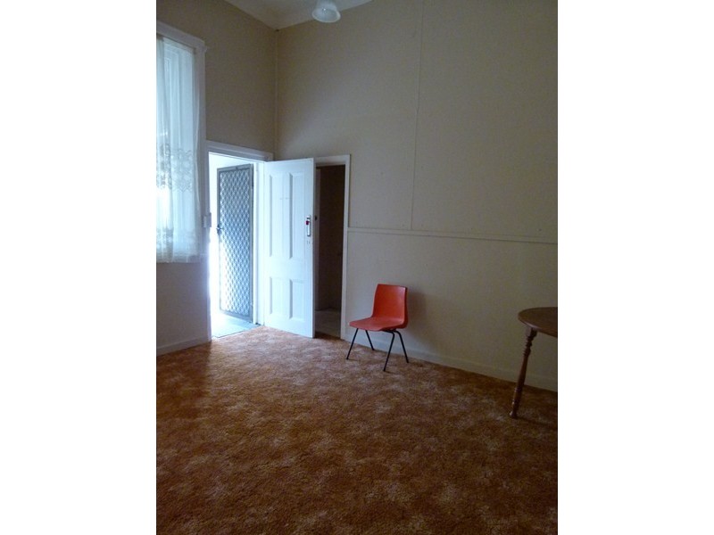 14 Battye Street, Forbes NSW 2871