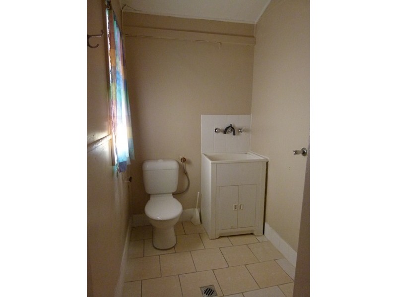 14 Battye Street, Forbes NSW 2871