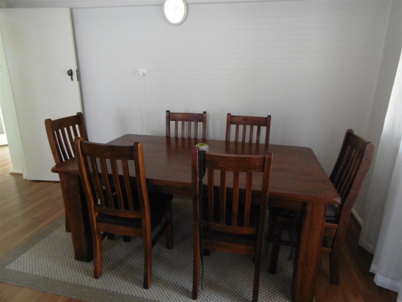 8 Peak Hill Road, Parkes NSW 2870