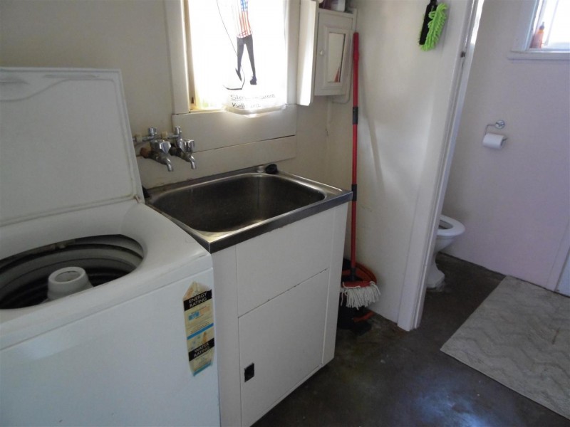 8 Peak Hill Road, Parkes NSW 2870