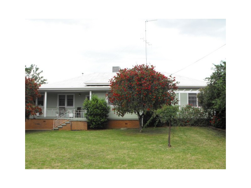 38 Mitchell Street, Parkes NSW 2870