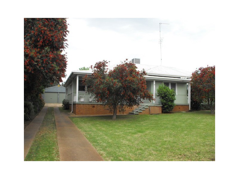 38 Mitchell Street, Parkes NSW 2870