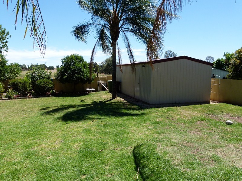 6 Belah Street, Forbes NSW 2871