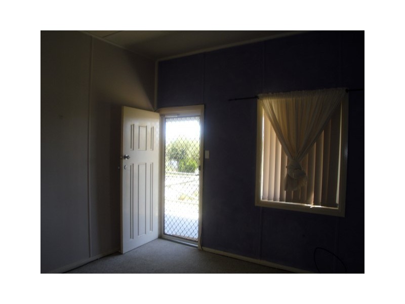 13 Medlyn Street, Parkes NSW 2870