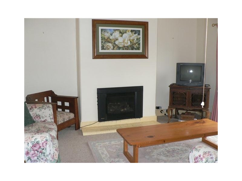 26 GAP STREET, Parkes NSW 2870
