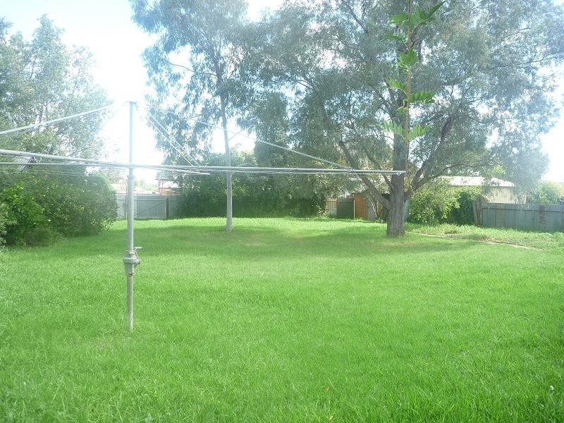 88 Euchie Street, Peak Hill NSW 2869