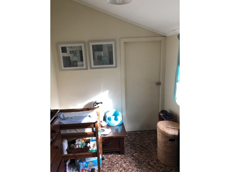 8 Thurlstone Street, Parkes NSW 2870