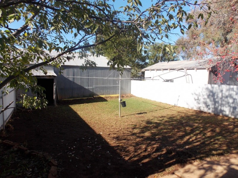 3 Pearce Street, Parkes NSW 2870