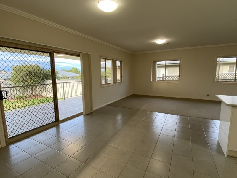 44 Best Street, Parkes NSW 2870