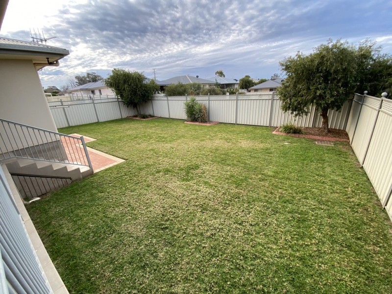 44 Best Street, Parkes NSW 2870