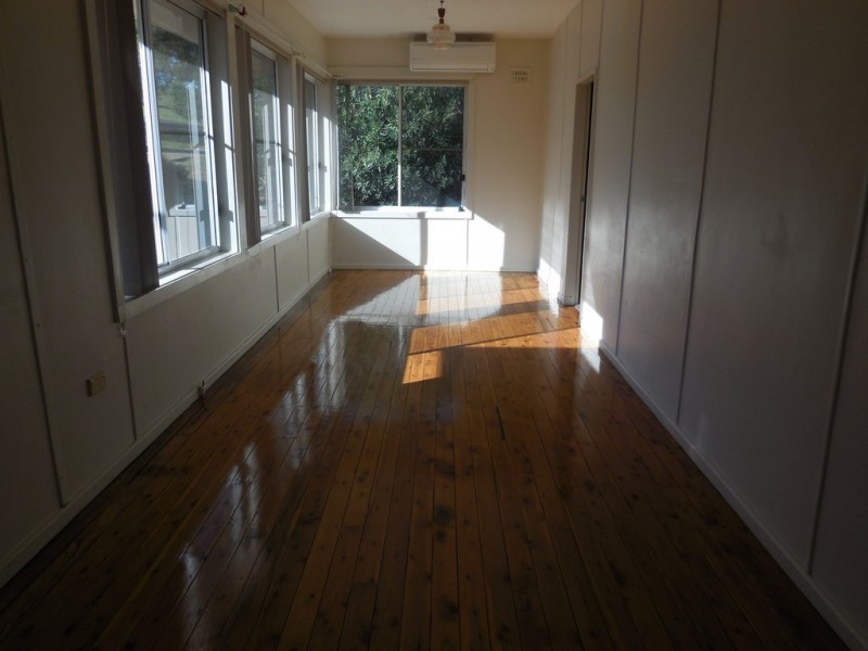 18 ALEXANDRA STREET, Parkes NSW 2870