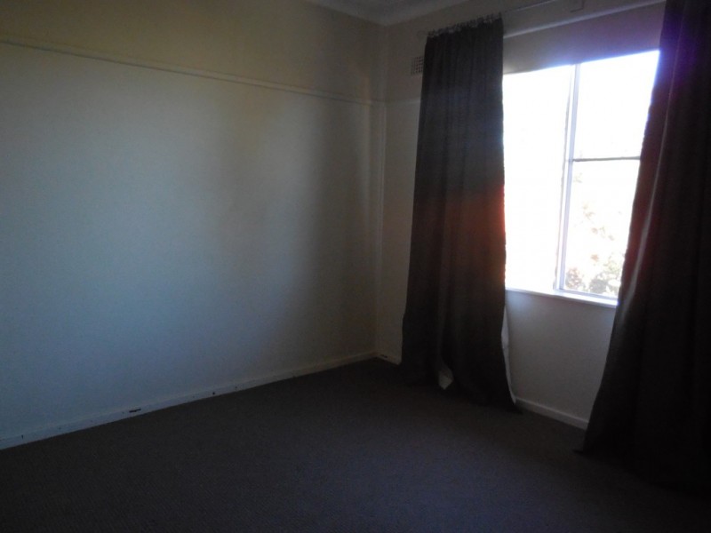 18 ALEXANDRA STREET, Parkes NSW 2870
