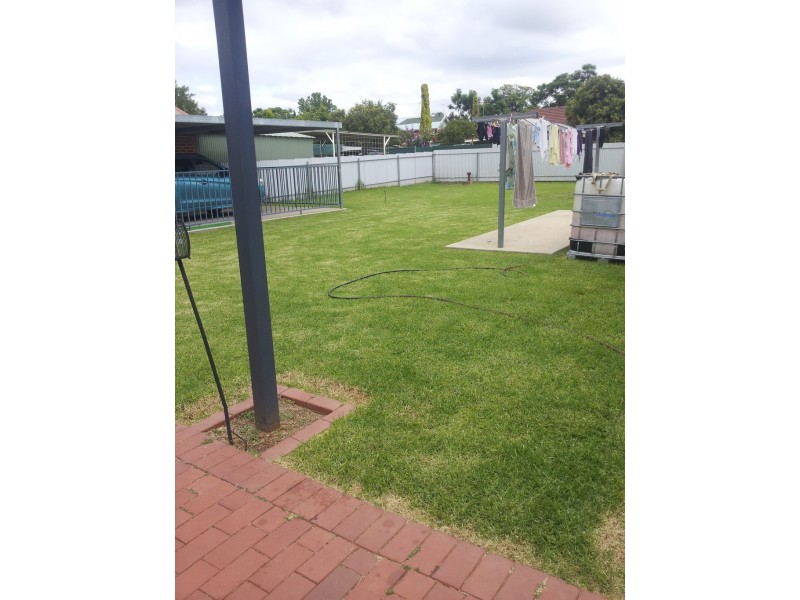 40 Victoria Street, Parkes NSW 2870