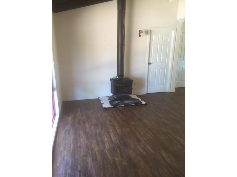 123 Railway Parade, Peak Hill NSW 2869