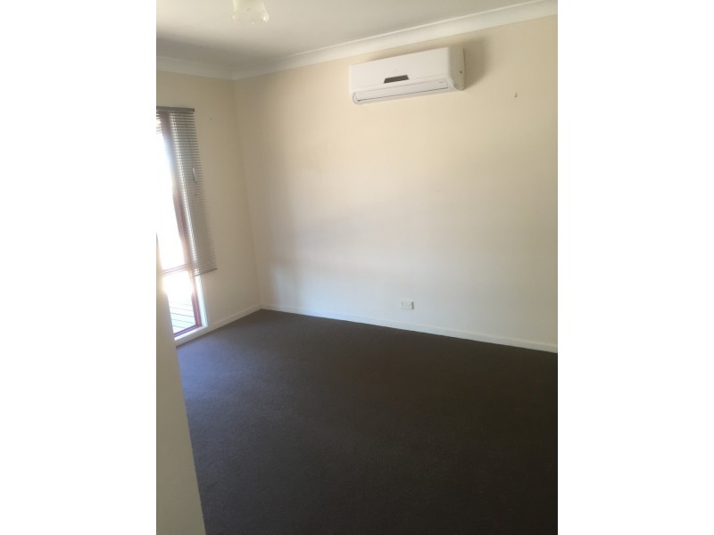 123 Railway Parade, Peak Hill NSW 2869