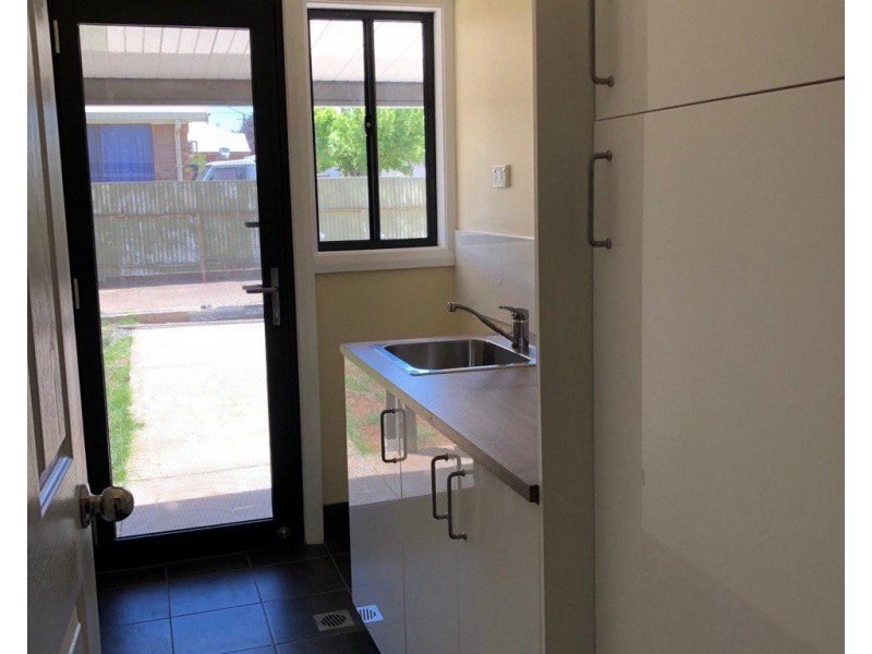 1/1 Oxley Street, Parkes NSW 2870