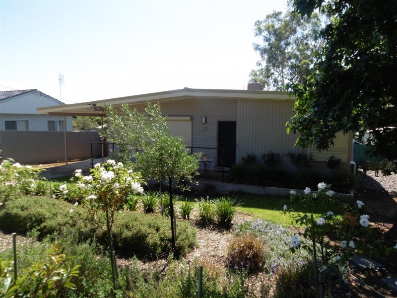 35 Lorking Street, Parkes NSW 2870