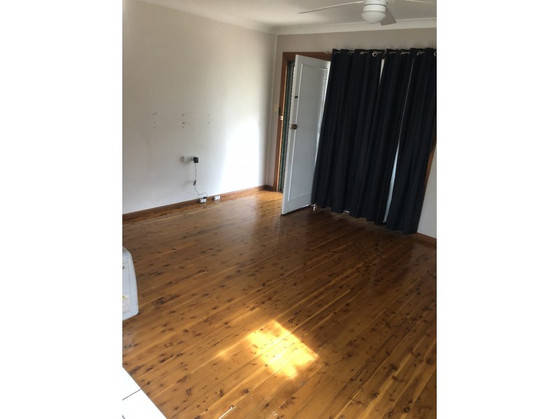 6 Wilga Street, Parkes NSW 2870
