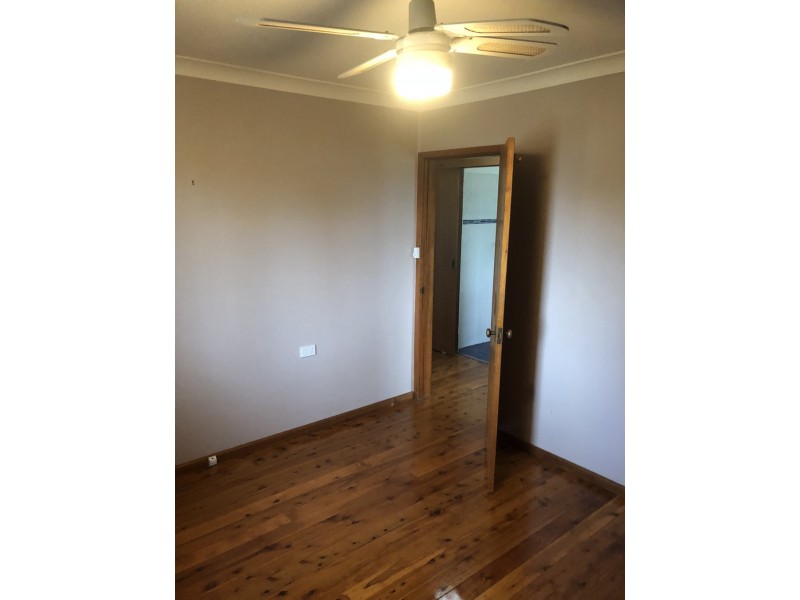 6 Wilga Street, Parkes NSW 2870