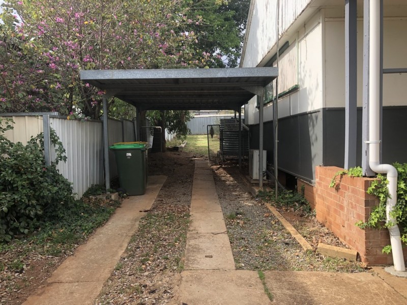6 Wilga Street, Parkes NSW 2870
