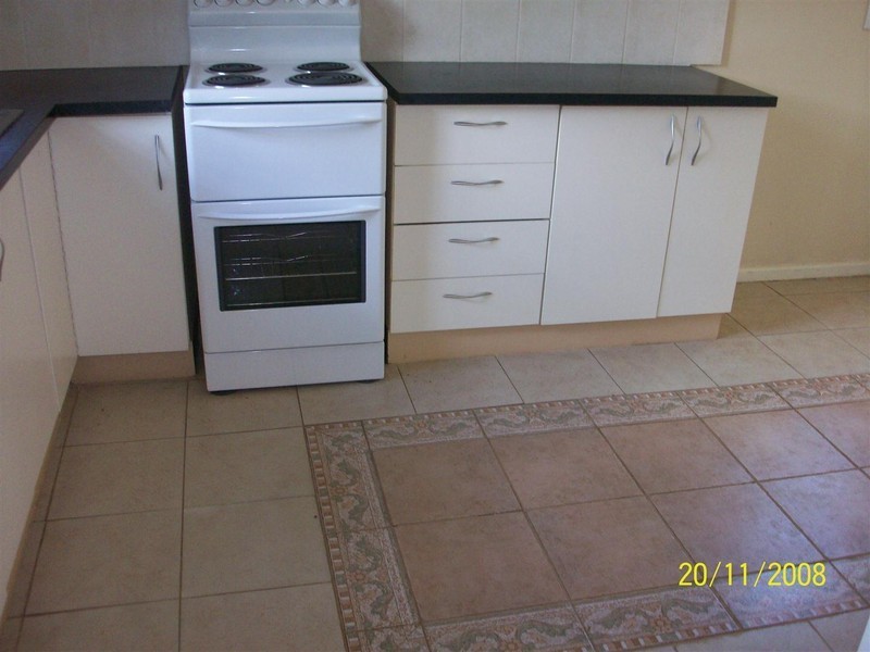 11 Thurlstone Street, Parkes NSW 2870