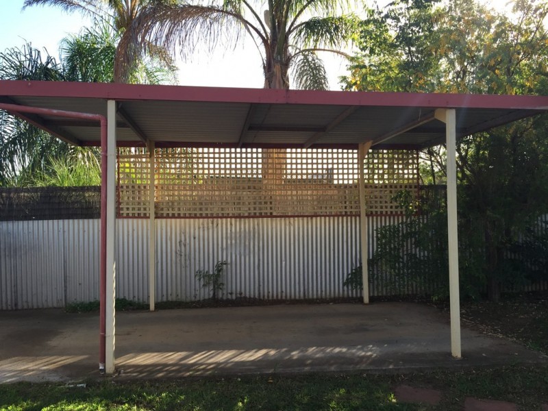 11 Thurlstone Street, Parkes NSW 2870