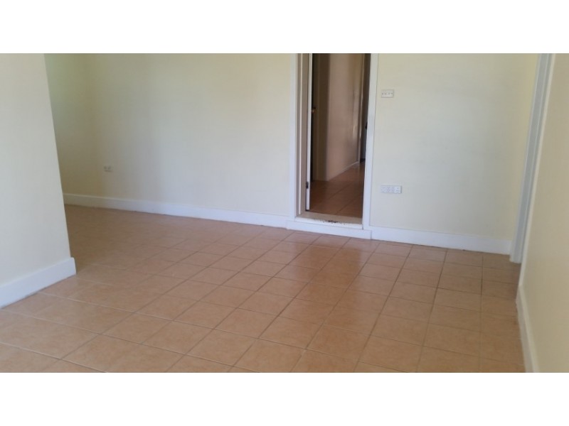 77 Dalton Street, Parkes NSW 2870