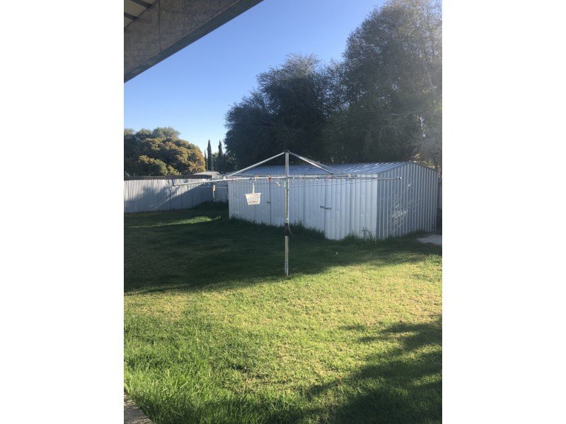 77 Dalton Street, Parkes NSW 2870