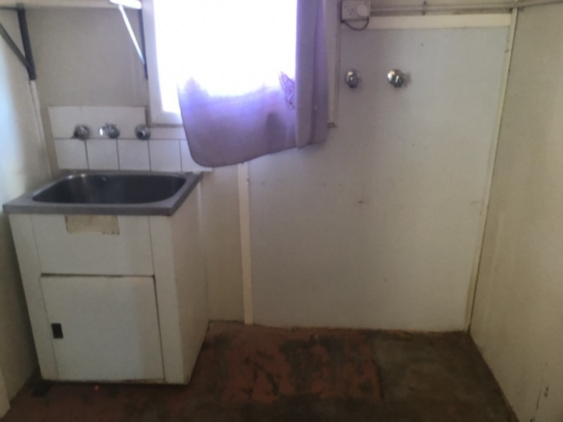 10 Gallop Ave, Parkes NSW 2870