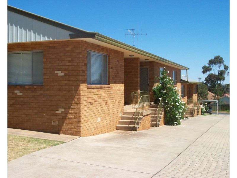 8/13 Boazman Street, Parkes NSW 2870